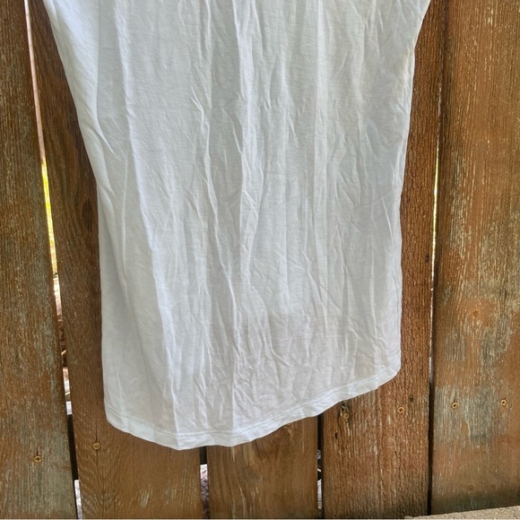 J CREW Women’s Pale Blue Lyocell Round Neck Lightweight Short Sleeve Size Small - Picture 8 of 11